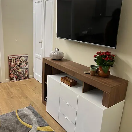 Cantius Italia شقة *